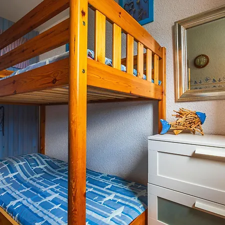 Nyaraló Village Des Fourches By Interhome